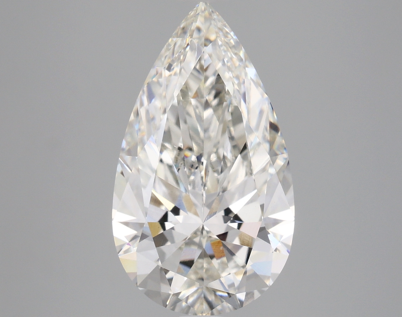 4.02 CT Pear Diamond