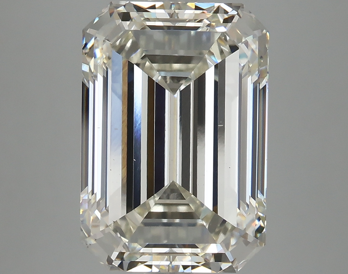 6.27 CT Emerald Diamond