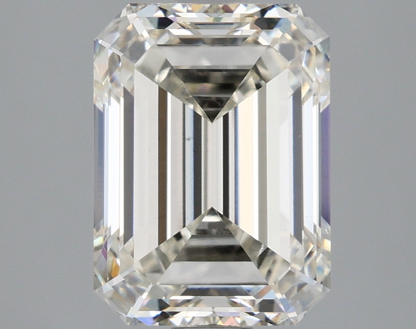 3.05 CT Emerald Diamond