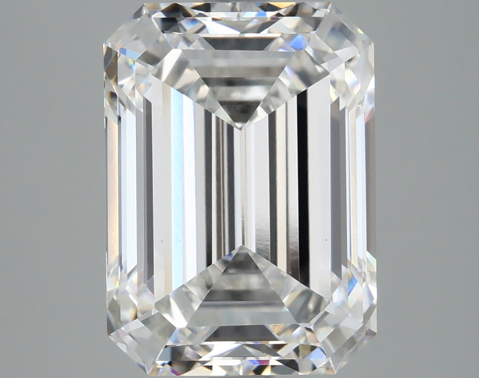 5.09 CT Emerald Diamond