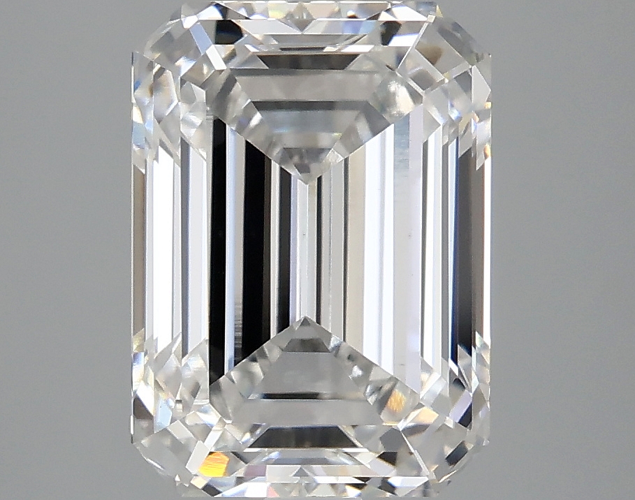 4.07 CT Emerald Diamond