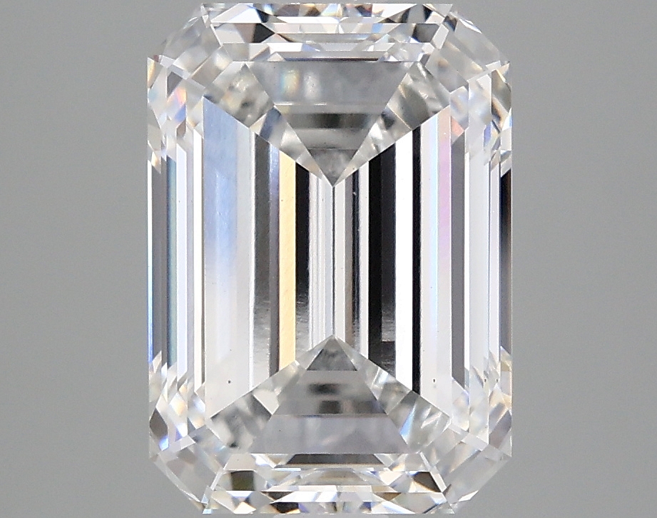 4.06 CT Emerald Diamond