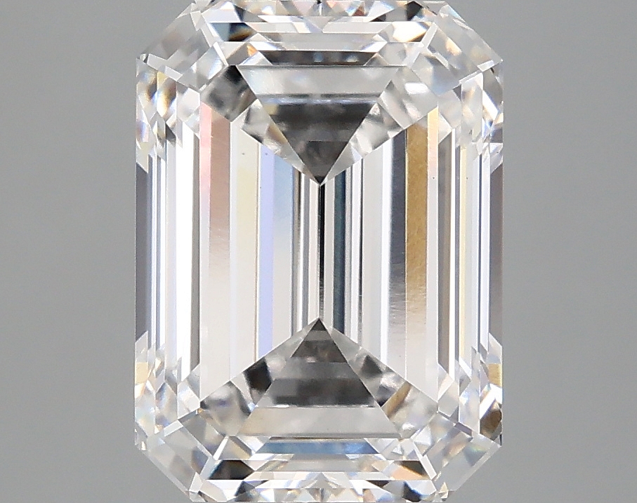 4.09 CT Emerald Diamond