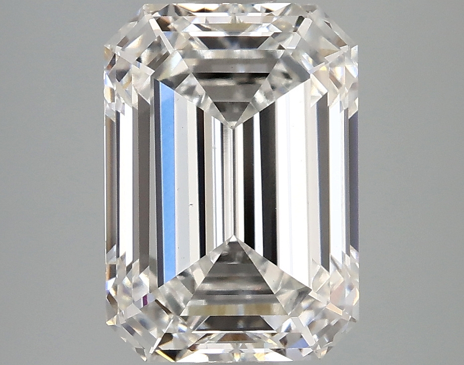 4.05 CT Emerald Diamond