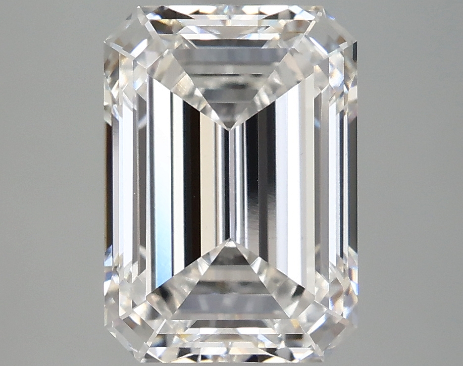 4.07 CT Emerald Diamond