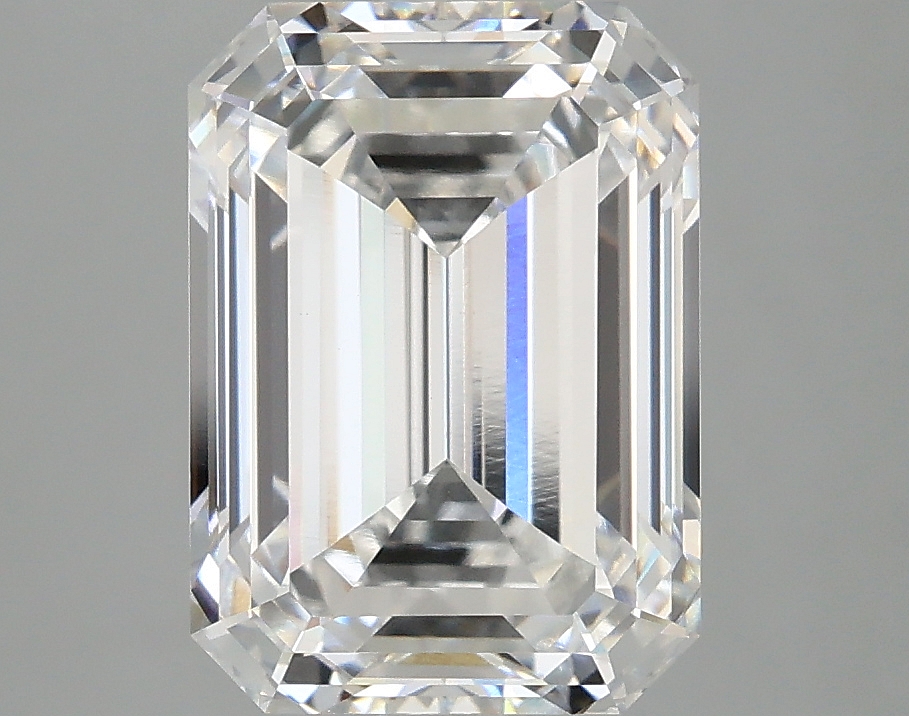 4.07 CT Emerald Diamond