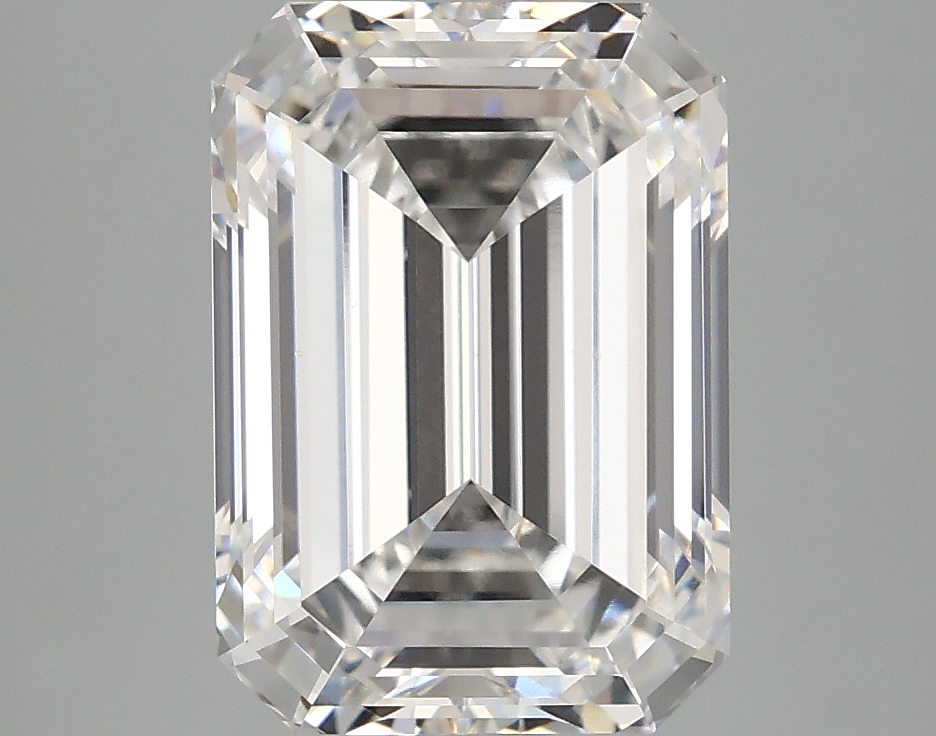 4.04 CT Emerald Diamond