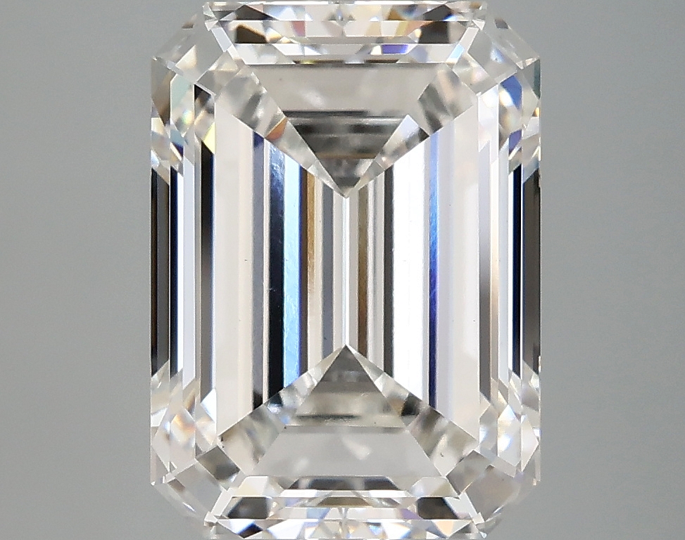 5.08 CT Emerald Diamond