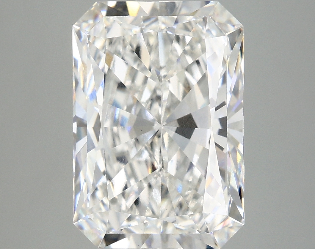 5.09 CT Radiant Diamond