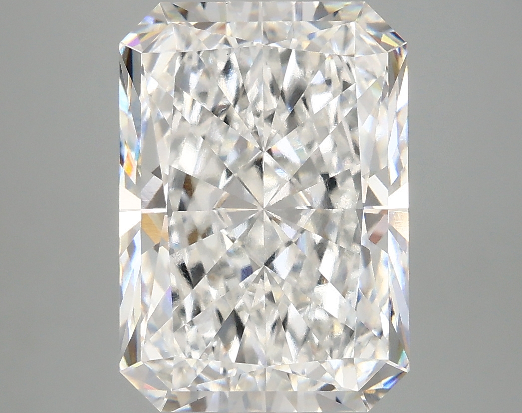 5.09 CT Radiant Diamond