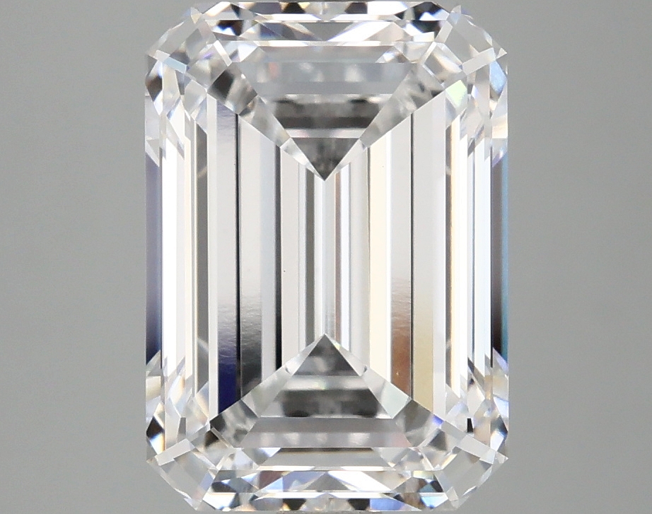 4.07 CT Emerald Diamond