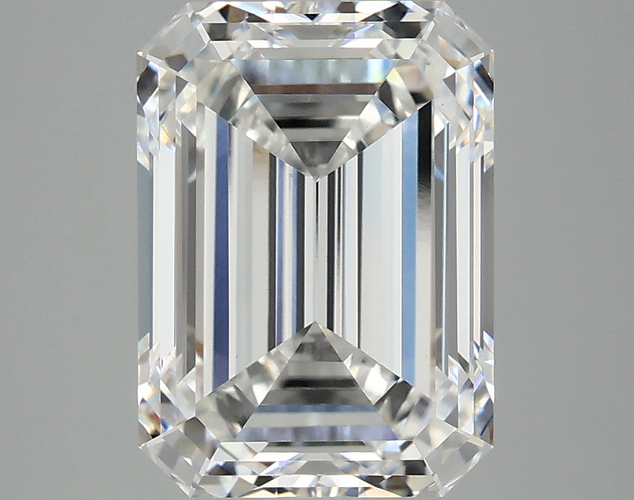 4.07 CT Emerald Diamond