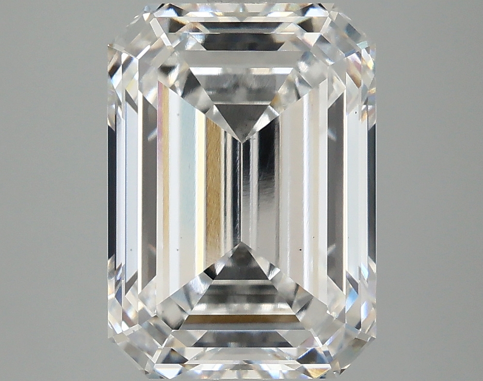 5.07 CT Emerald Diamond
