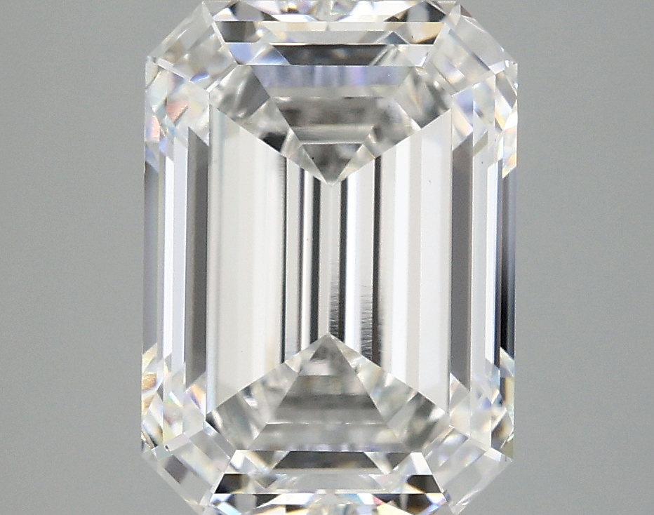 4.07 CT Emerald Diamond