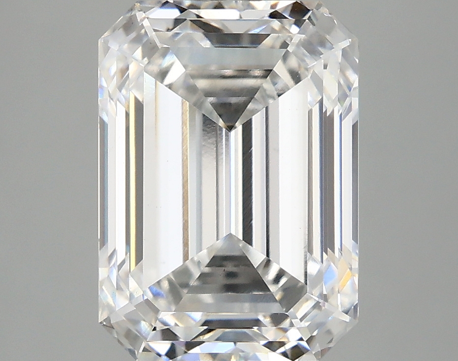 4.04 CT Emerald Diamond