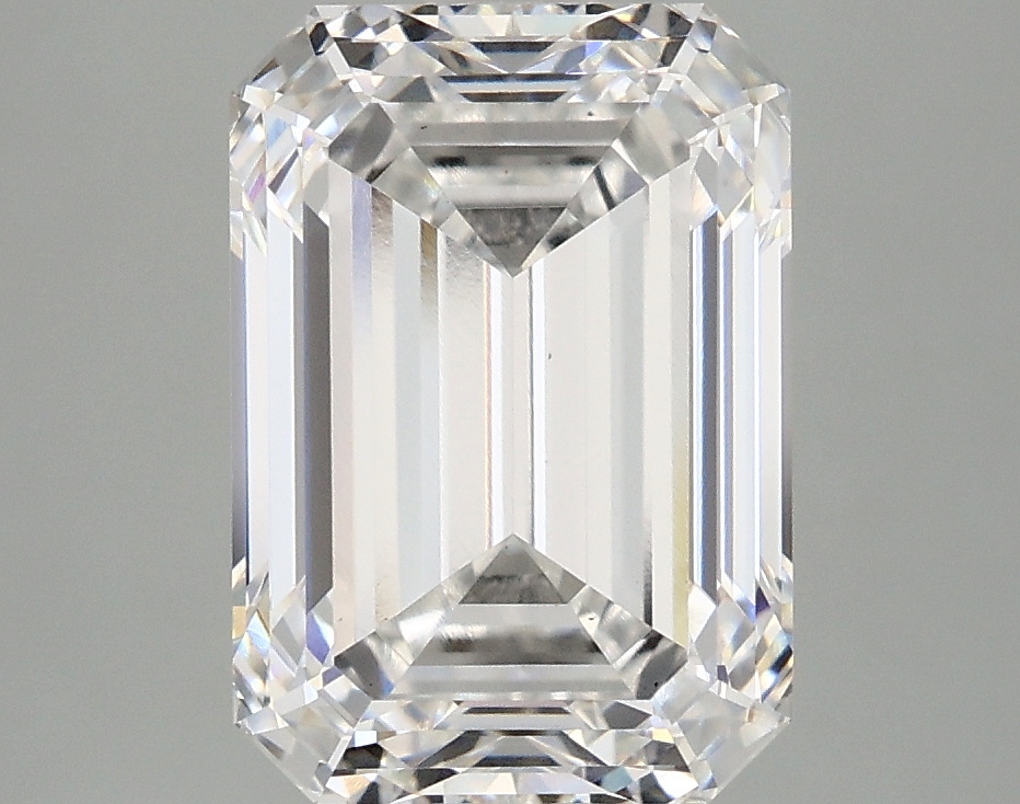 4.07 CT Emerald Diamond