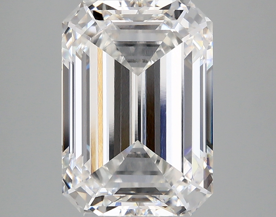 4.08 CT Emerald Diamond