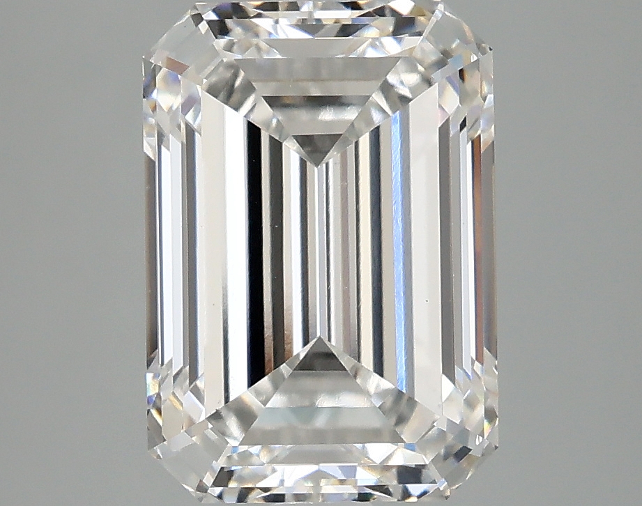 4.07 CT Emerald Diamond