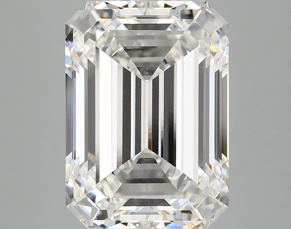 5.09 CT Emerald Diamond