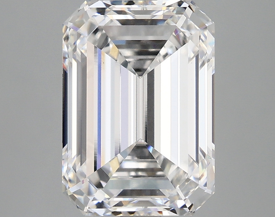 4.05 CT Emerald Diamond