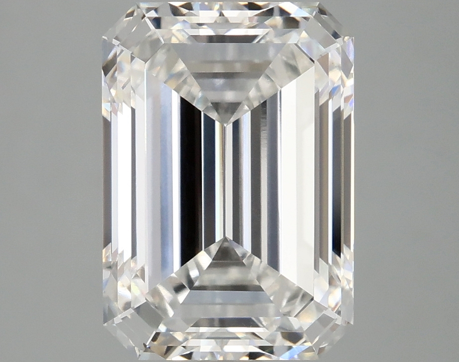 4.04 CT Emerald Diamond