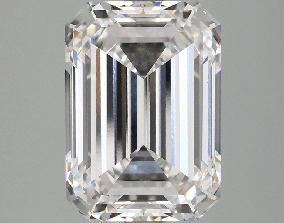 4.05 CT Emerald Diamond