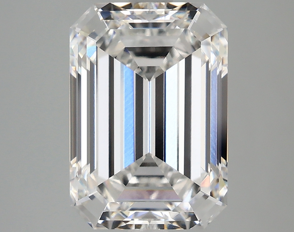 4.04 CT Emerald Diamond