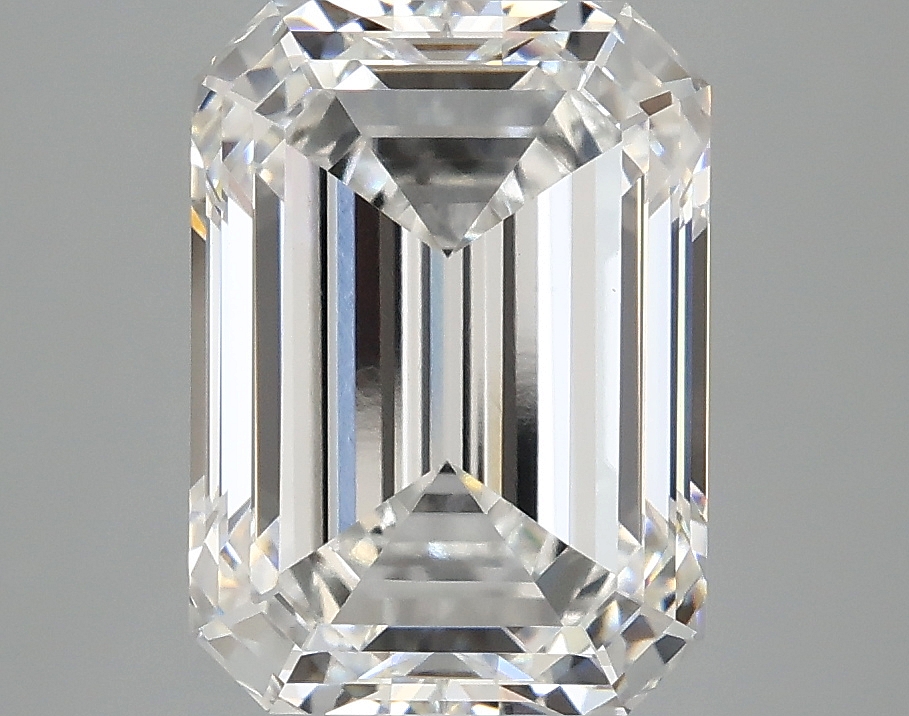 4.05 CT Emerald Diamond