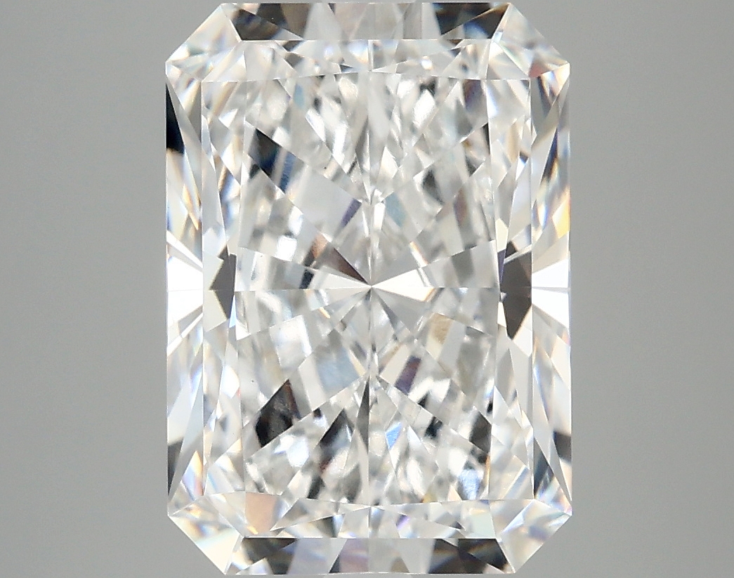 5.09 CT Radiant Diamond