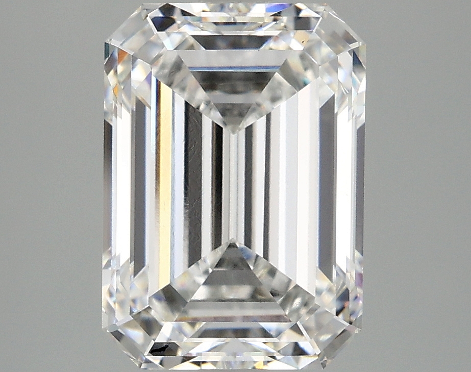 4.05 CT Emerald Diamond