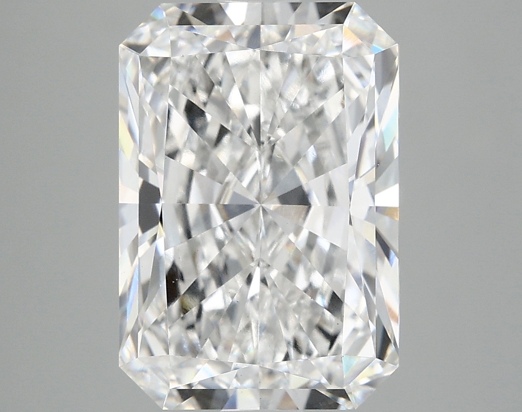 5.08 CT Radiant Diamond