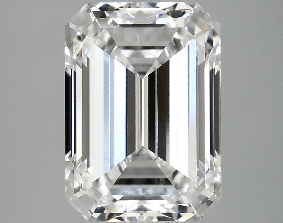 4.07 CT Emerald Diamond