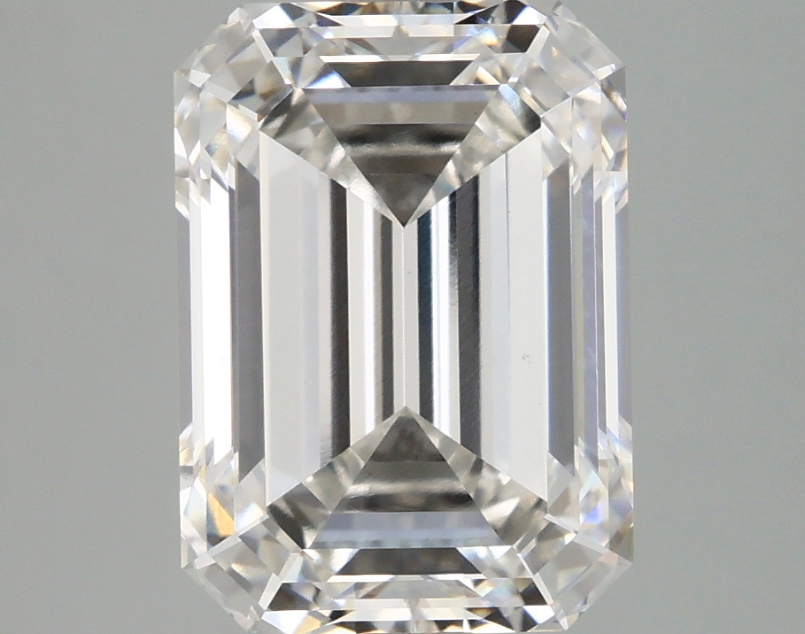 4.07 CT Emerald Diamond