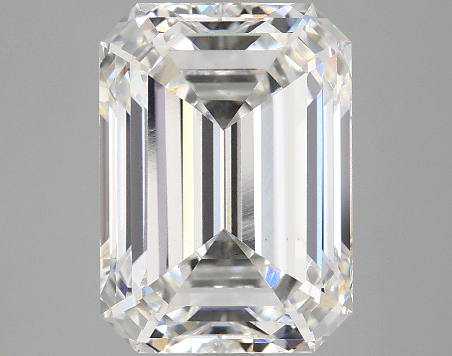 4.07 CT Emerald Diamond