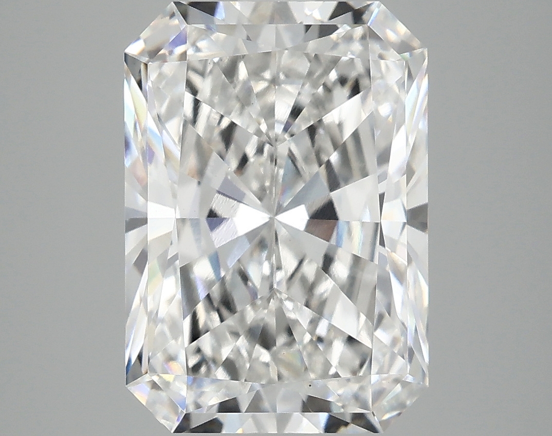 5.09 CT Radiant Diamond