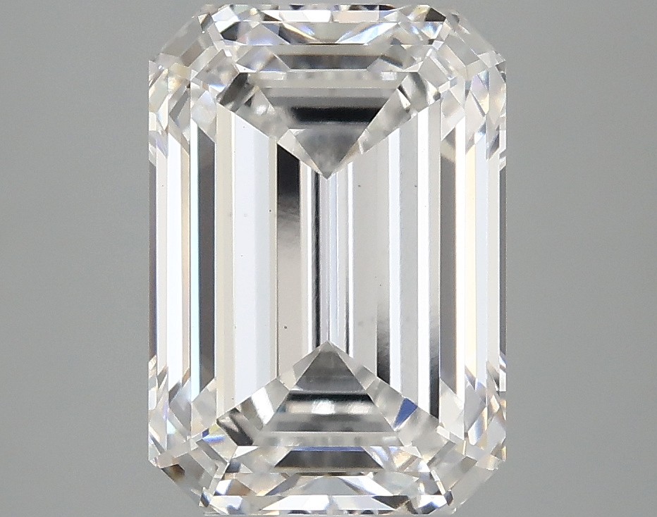 4.07 CT Emerald Diamond