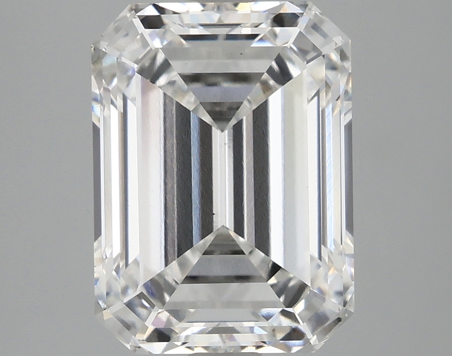 4.05 CT Emerald Diamond