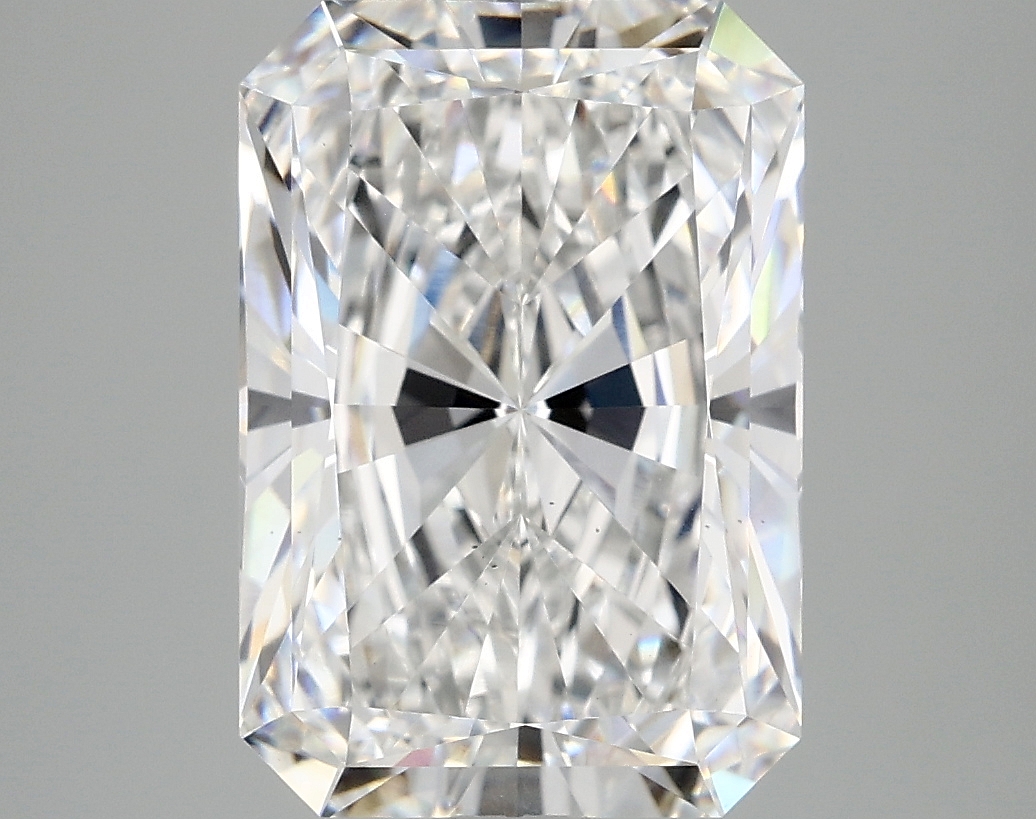 4.87 CT Radiant Diamond