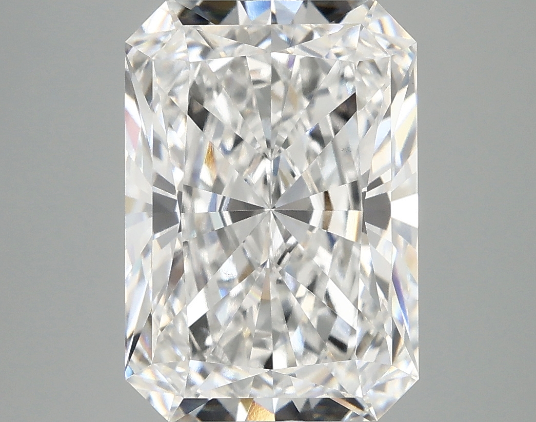 5.08 CT Radiant Diamond