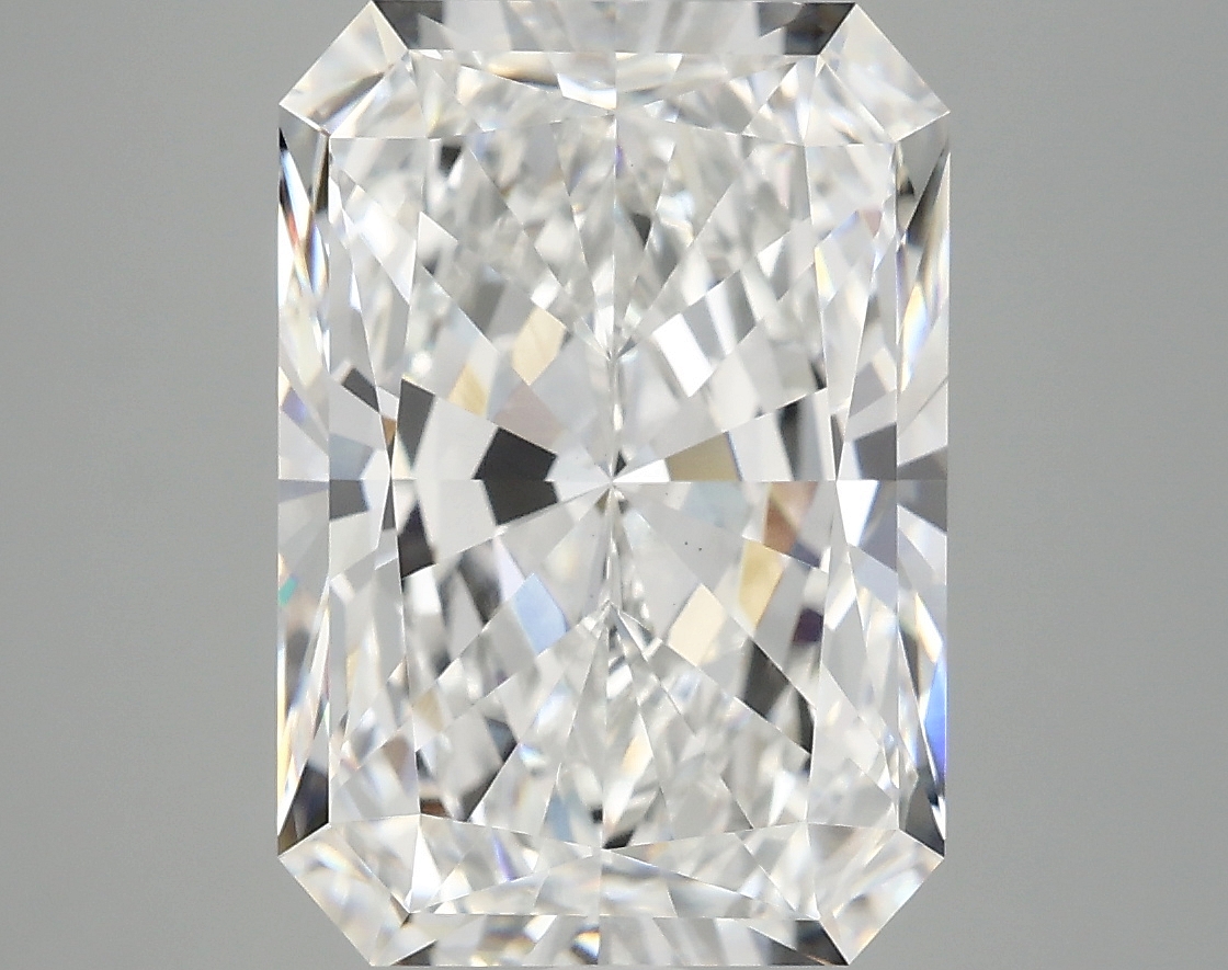 6.10 CT Radiant Diamond
