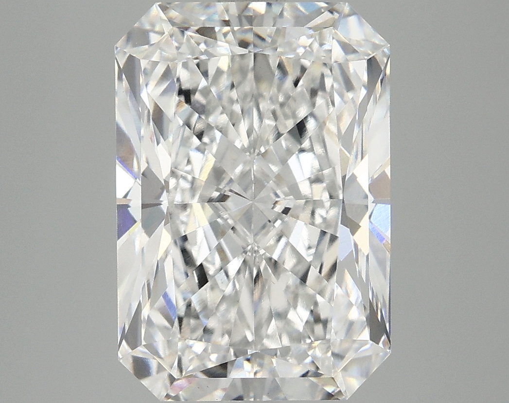 5.09 CT Radiant Diamond