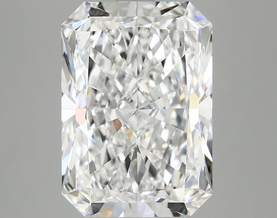 4.10 CT Radiant Diamond