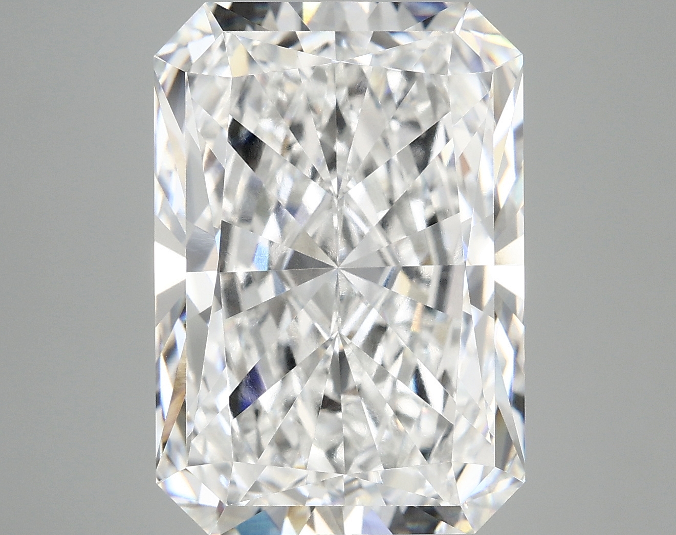 10.22 CT Radiant Diamond