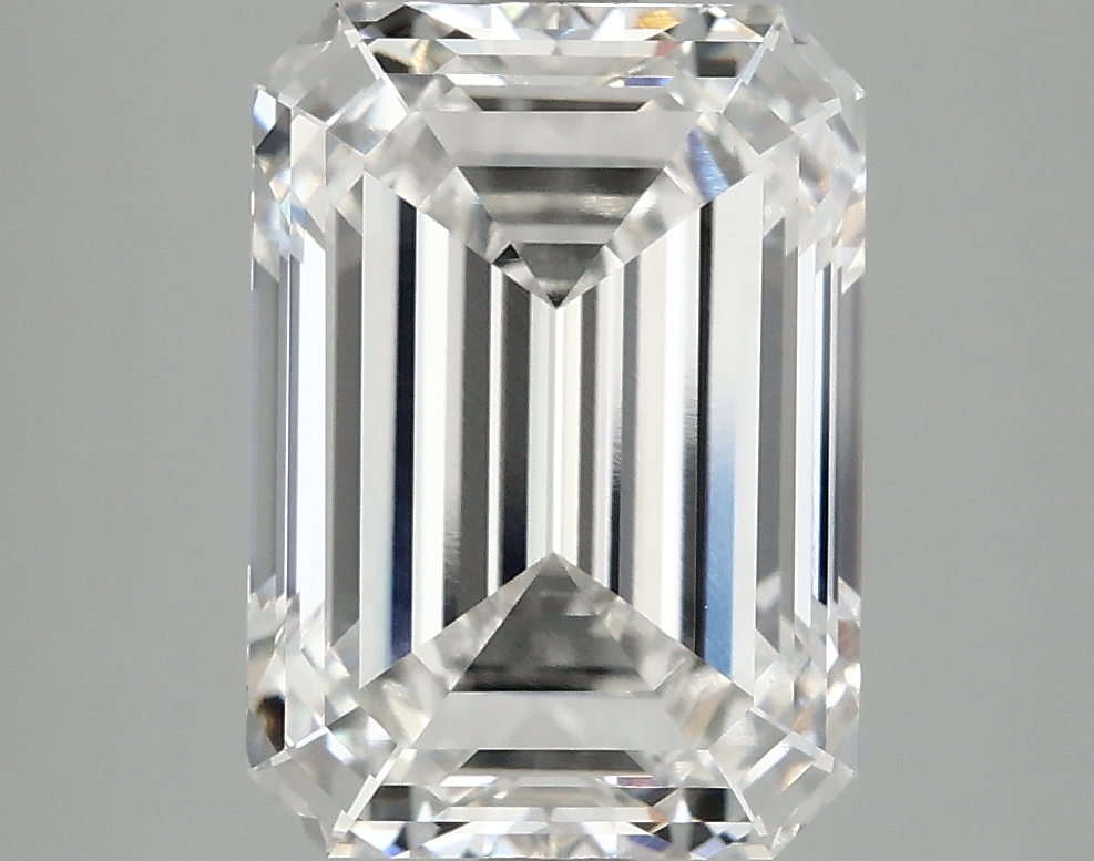 5.09 CT Emerald Diamond