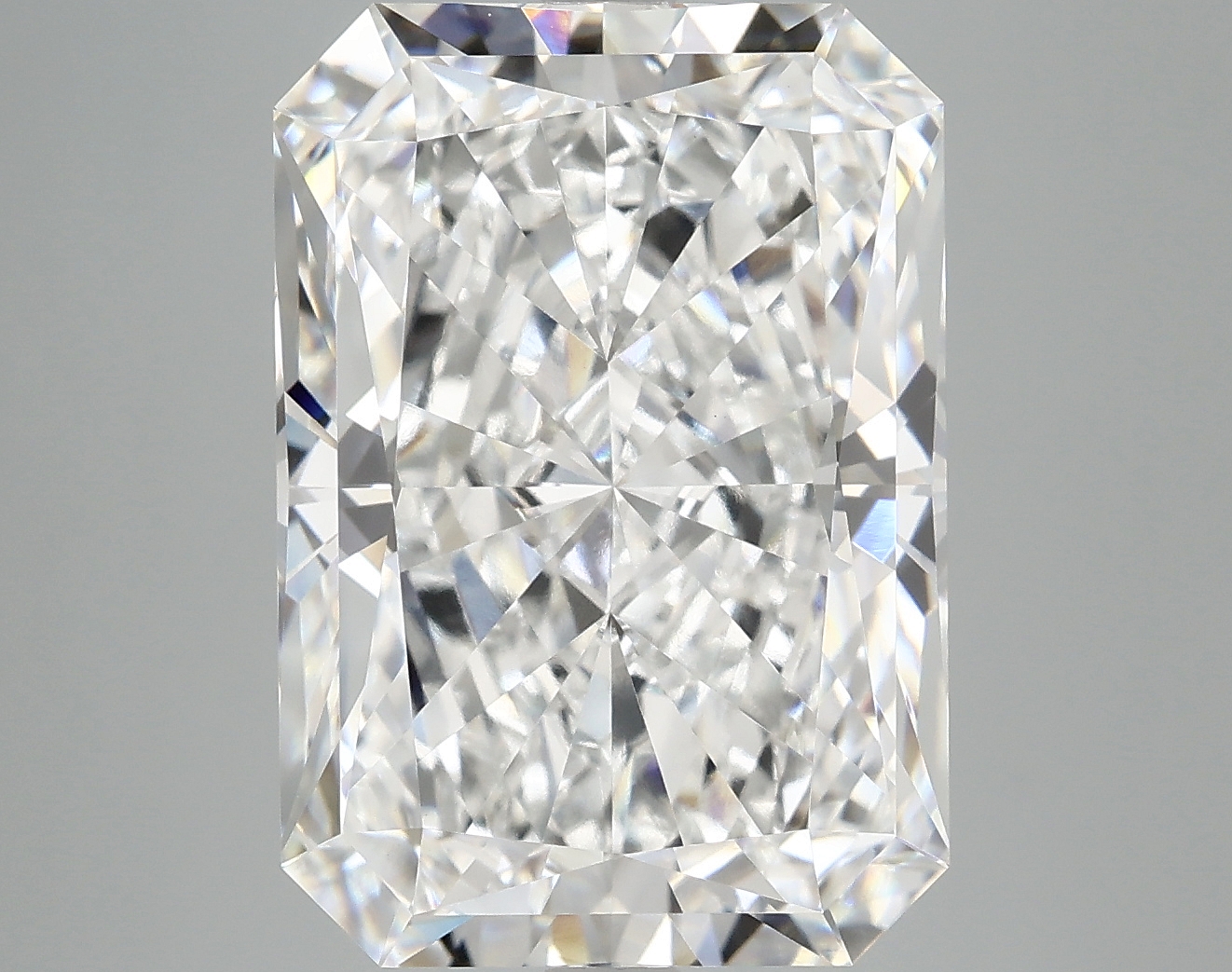 10.14 CT Radiant Diamond