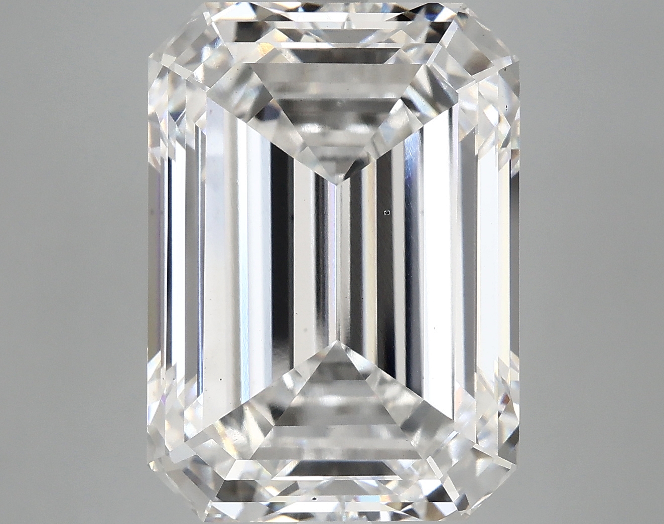 12.33 CT Emerald Diamond