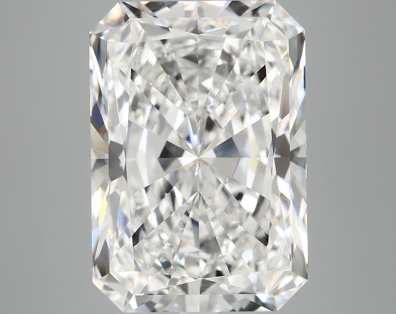 10.57 CT Radiant Diamond