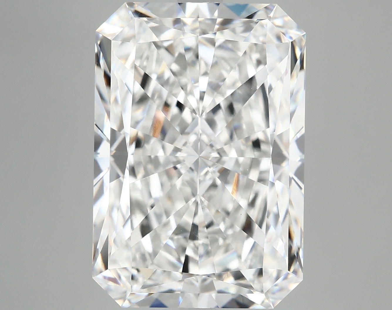 10.10 CT Radiant Diamond
