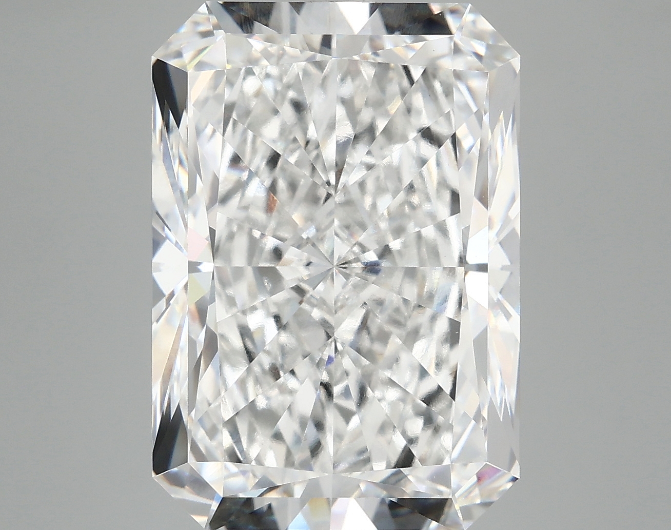 10.60 CT Radiant Diamond