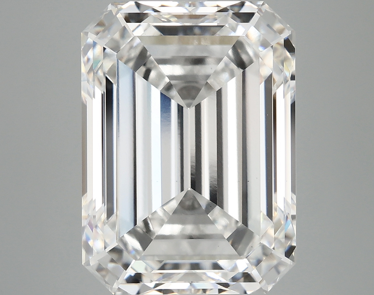 10.72 CT Emerald Diamond
